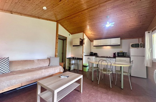 Beynat Ski Chalet | Chalet de 4 pers - Lac de Miel à 500m - Beynat - Parking/Piscine