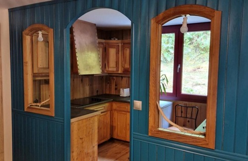 Saint-Sauveur Ski Chalet | Chalet De La Forêt – Sleeps 6
