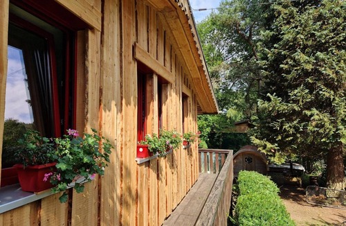 Saint-Sauveur Ski Chalet | Chalet De La Forêt – Sleeps 6
