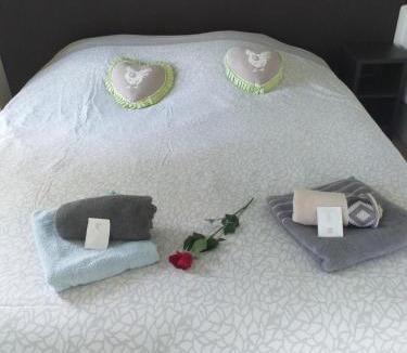 Allas-Bocage House | Chalet De La Laigne