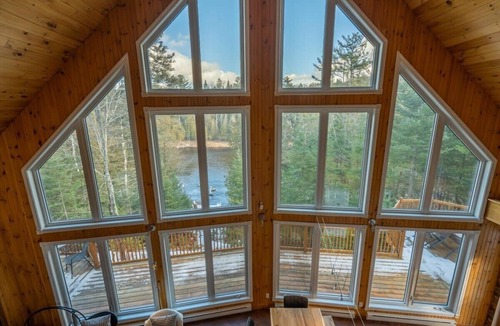 Chertsey Cottage | Chalet de la rivière d'Amance avec Spa