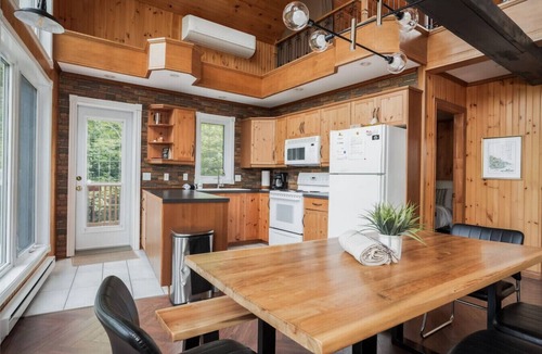 Chertsey Cottage | Chalet de la rivière d`Amance avec Spa