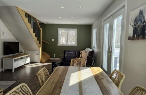 Saint-Raymond Ski Chalet | Chalet de la Roche Plate