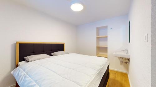 Les Mayens-de-Sion House | Chalet de lOurs AUTHENTIC Etage Penthes 14 pers