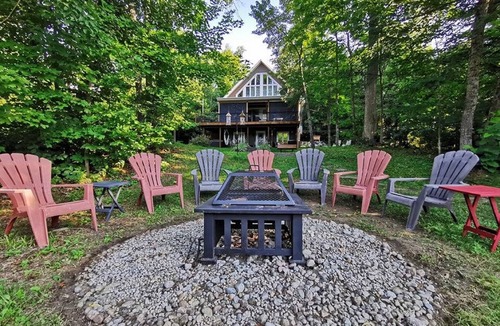 Lac-aux-Sables Ski Chalet | Chalet de luxe Équinoxe - waterfront with Spa
