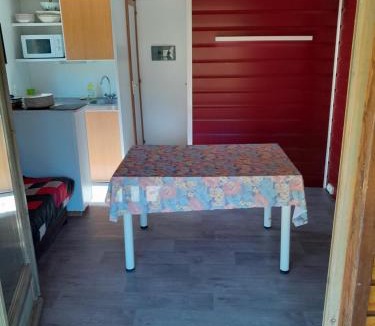 Villeneuve d'Aveyron Ski Chalet | chalet de marrel