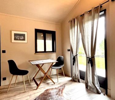 Vesc Bed & Breakfast | Chalet de Mielandre