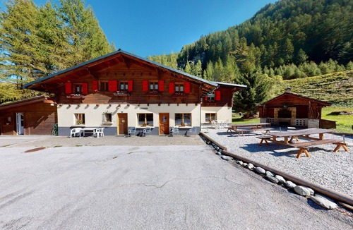 Lauenen Bei Gstaad Ski Chalet | Chalet de Pralong, 28 people, Zinal Grimentz