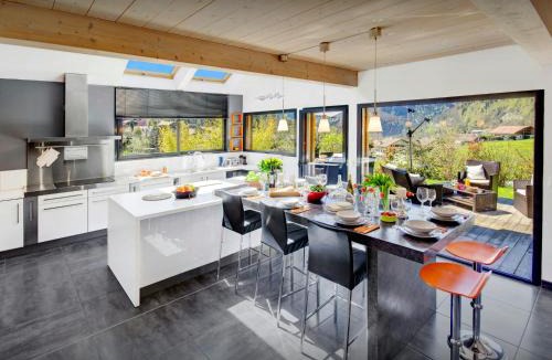 Thones Ski Chalet | Chalet de Rollon - OVO Network