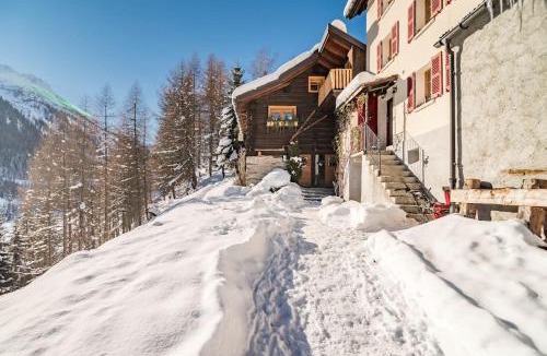 Ronco Bed & Breakfast | "CHALET dei FIORI" room & apartment