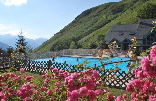 Eaux-Bonnes Ski Chalet | Chalet Deluxe .