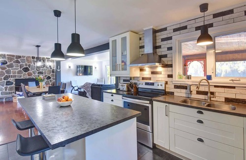 Nominingue Ski Chalet | Chalet des Becassines - Waterfront & Spa