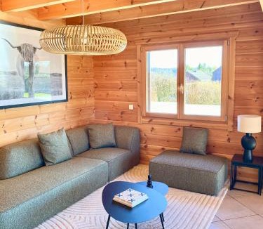 Marigny House | Chalet des Lacs