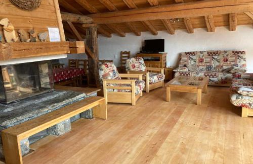 Seez Ski Chalet | Chalet des Laix