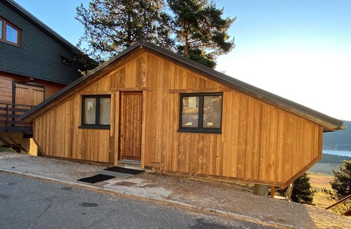 Les Angles Ski Chalet | Chalet des Oursons aux Angles with lake view