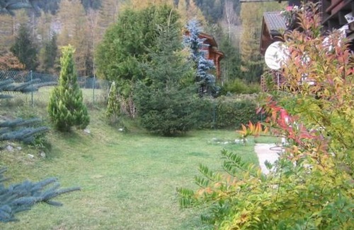 Saleinaz House | Chalet, Dil Arom, geschlossener Garten by Interhome