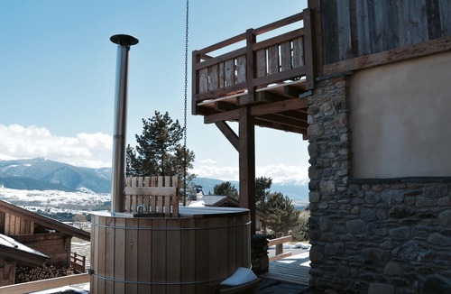 Superbolquere Ski Chalet | Chalet Dovakhiin Collection Perles