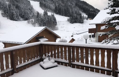 Station de Drouzin le Mont Ski Chalet | Chalet du Col du corbier