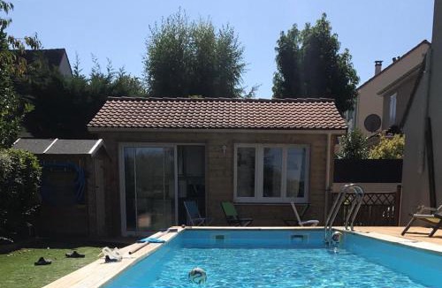 Montevrain House | CHALET DU LAC PISCINE DISNEYLAND PARIS- TGV-ReR
