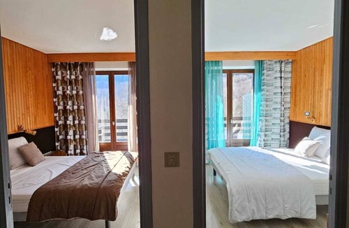 Pourcharesses Ski Chalet | Chalet du Mont Lozère (Cévennes National Park)
