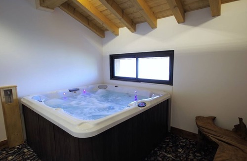 Plangagnant Ski Chalet | Chalet Edelweiss