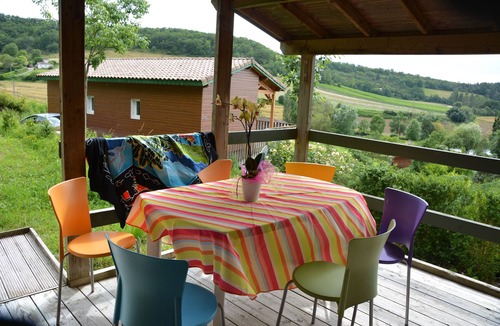 Courbiac Ski Chalet | Chalet Edelweiss: sleeps 4/6