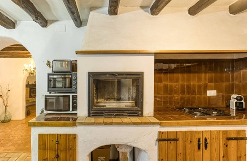 Esponella Ski Chalet | Chalet 'El Revolt De Martís' with Private Pool, Private Terrace and Wi-Fi