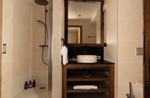 Meribel Centre Ski Chalet | Chalet Elegie - LMRB-14 | Luxury Meribel Chalet