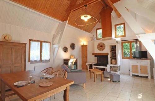 Chaumont House | Chalet en bois cosy en forêt, idéal pour couple - FR-1-497-213