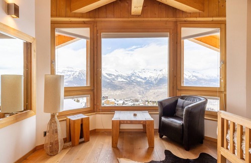 Nendaz Ski Chalet | Chalet Enchanteur sauna, jacuzzi, 13pax