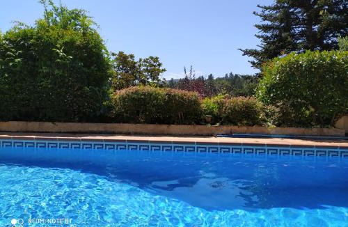 Vallgorguina Ski Chalet | Chalet Entre Parques Naturales