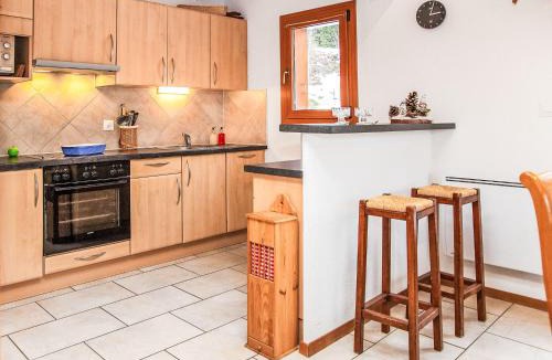 Chamoson Ski Chalet | Chalet Escapade by Interhome