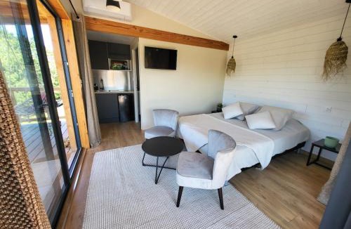 Saint-Affrique Ski Chalet | Chalet et jacuzzi, Sawadee lodge spa
