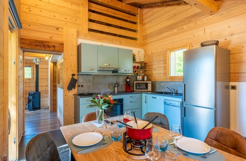 Thones Ski Chalet | Chalet-Executive-Ensuite with Bath-Mountain view