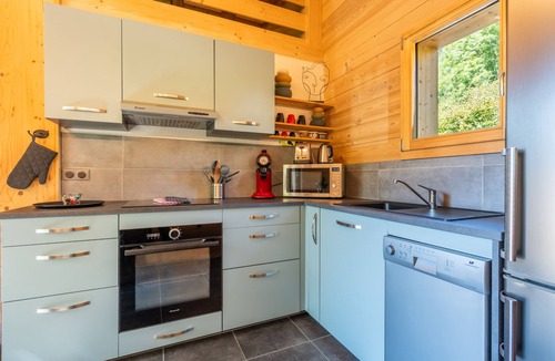 Thones Ski Chalet | Chalet-Executive-Ensuite with Bath-Mountain view