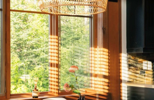 Notre-Dame-de-la-Merci House | Chalet Forêt Ouareau | Authentic Log Cabin | Spa