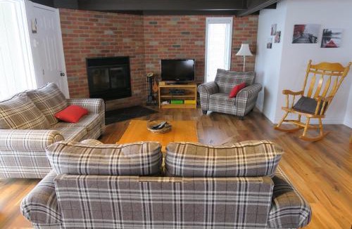 Beaupre Ski Chalet | Chalet familial du Plateau