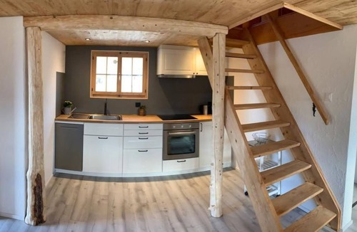 Sundlauenen House | Chalet Felsli by Interhome