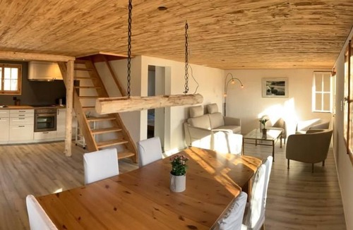 Sundlauenen House | Chalet Felsli by Interhome