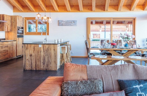 Saint-Pierre-de-Clages House | Chalet Flocon de Neige by Interhome