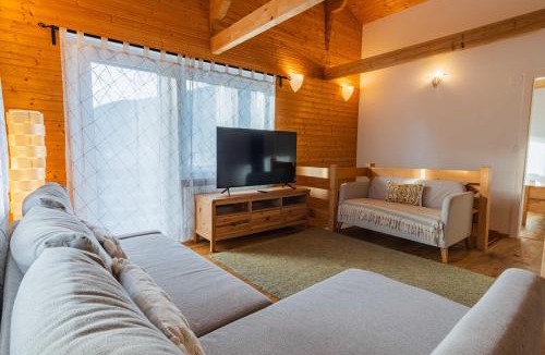 Bangerten House | Chalet Flora Mountain view with Private Garden