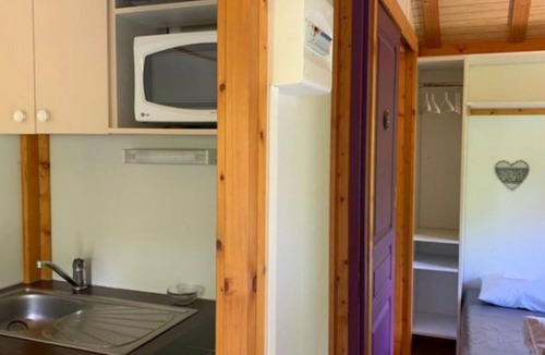 Challes-les-Eaux Ski Chalet | Chalet for 2 with Terrace in Challes-les-Eaux