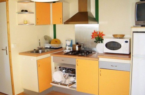 Salles-Curan Ski Chalet | Chalet for 5 people with Terrace and Equipped Kitchen