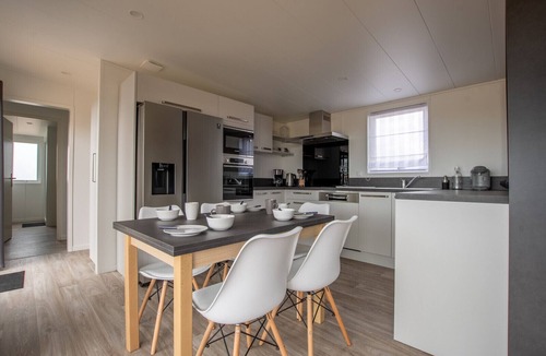 Bretignolles-sur-Mer Ski Chalet | Chalet for 6, holiday residence with swimming pool