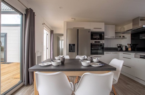 Bretignolles-sur-Mer Ski Chalet | Chalet for 6, holiday residence with swimming pool
