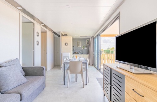 Bretignolles-sur-Mer Ski Chalet | Chalet for 6, holiday residence with swimming pool