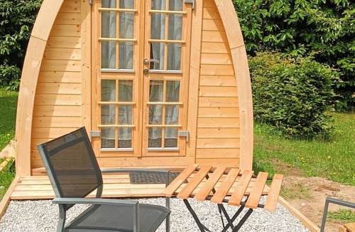 Saint-Jacut-les-Pins Ski Chalet | Chalet for two