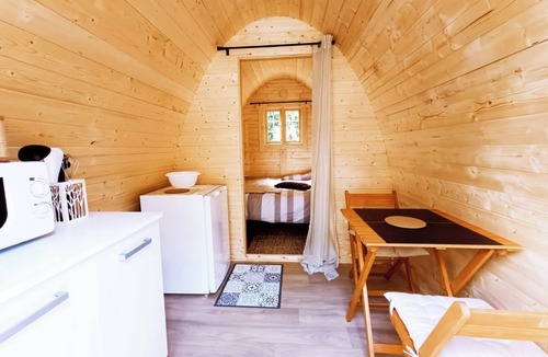 Saint-Jacut-les-Pins Ski Chalet | Chalet for two