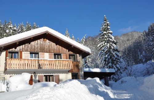 Le Bouchet-Mont-Charvin Ski Chalet | CHALET LARGE COMFORT