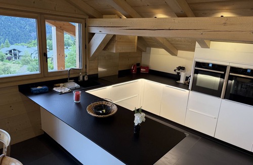 Saint-Nicolas-de-Veroce Ski Chalet | Chalet Montblanc for 8 people